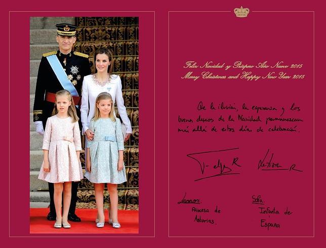 Los Reyes felicitan la Navidad con dos fotos del Día de la proclamación